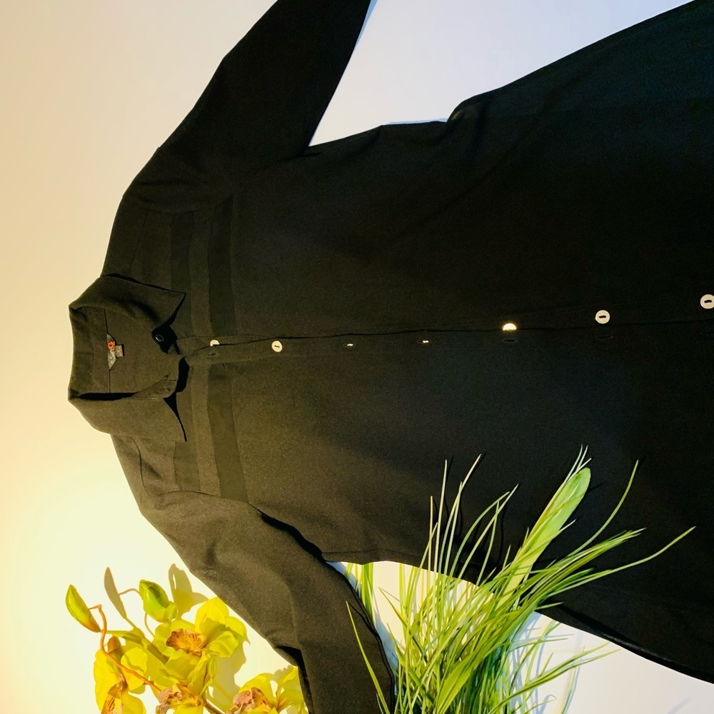 T9- Guess Black Dress Shirts Size S